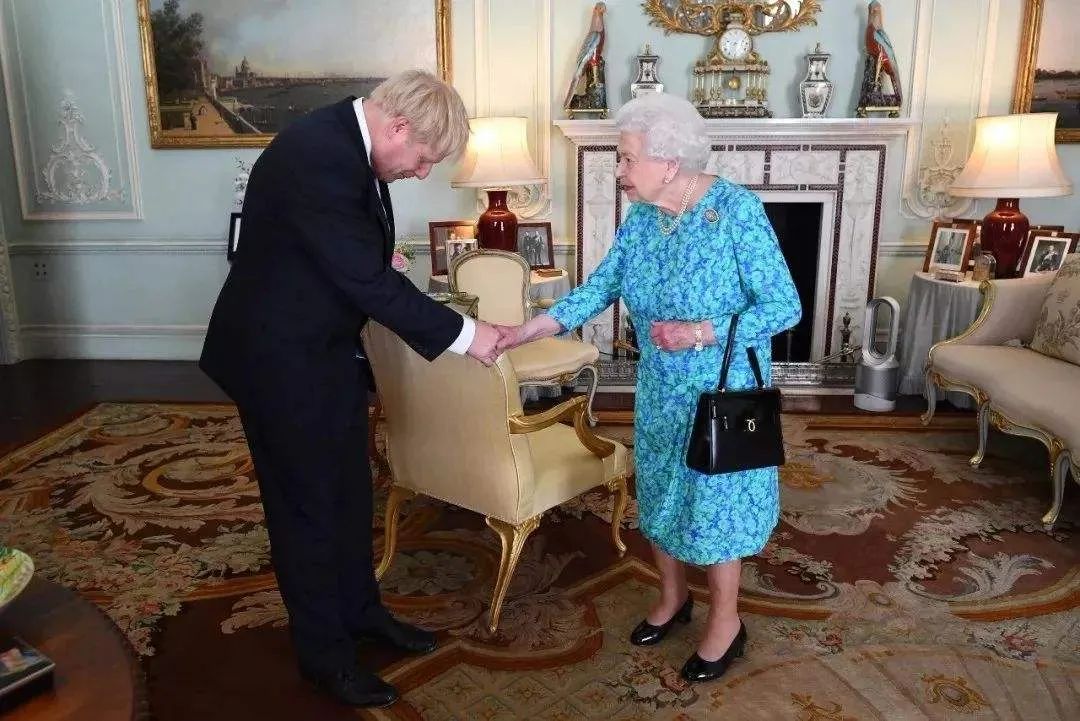 [刘江]又双叒叕当爹了，英国首相约翰逊到底有多少娃？
