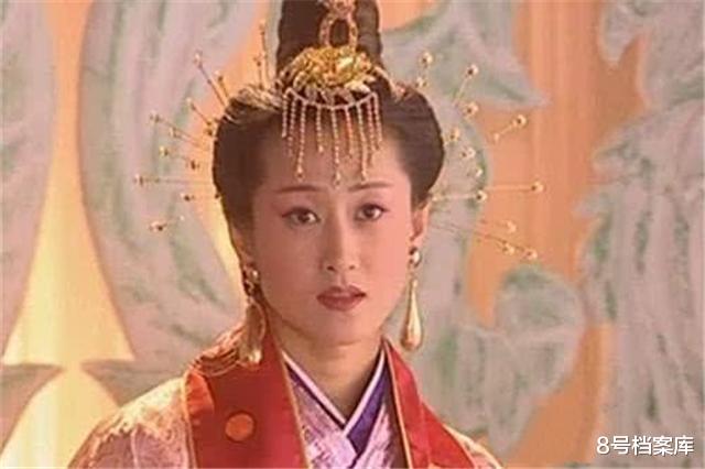 鸿钧老祖：鸿钧老祖真实身份：第一个降临地球的外星首脑，来自36层天外！