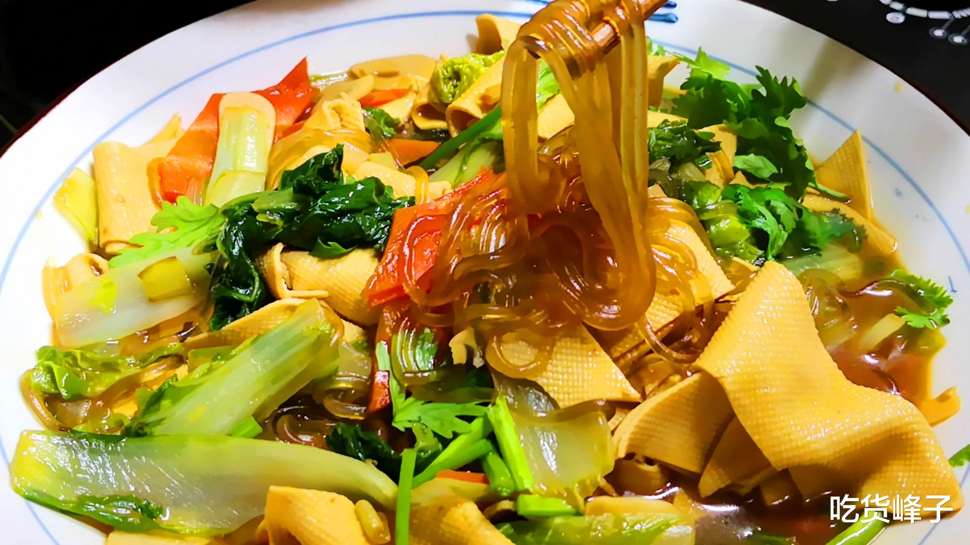 粉条|炖粉条时，多加这2样食材，味道格外香，每次上桌汤都不剩下，香！