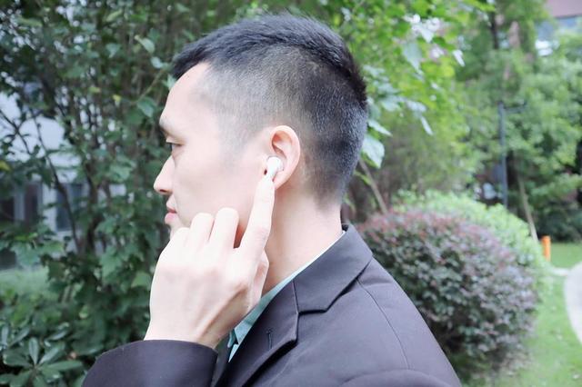 翻译|能录音能翻译，新一代人工智能耳机，科大讯飞iFLYBUDS耳机评测