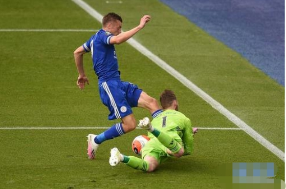 曼联|是什么让曼联从自身最差的12名开始奋起直追,最后拿到第3名?