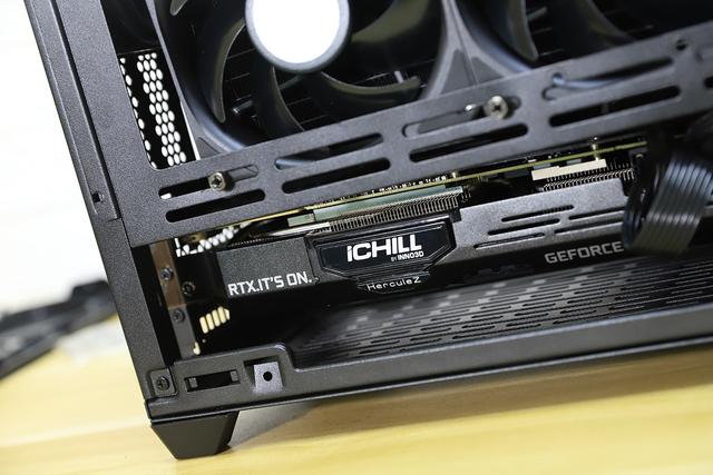 显卡|刷新对itx的认识,又是水冷又是长显卡的性能级itx主机