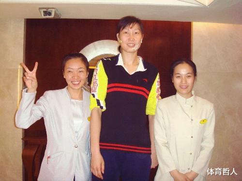 「朱婷」她是第1个给郎平介绍朱婷，职业生涯留遗憾，错过奥运会冠军