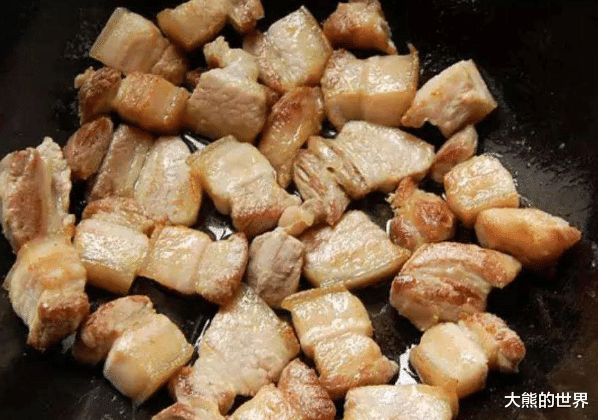 红烧肉|做红烧肉，什么时候放盐很关键！有人总弄错，难怪肉质发柴很难吃