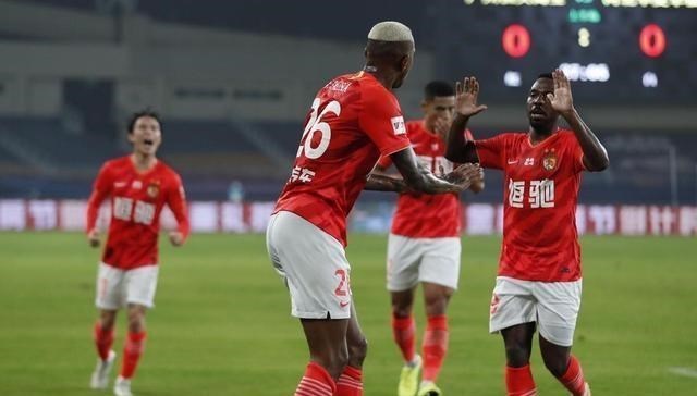 广州恒大|担心！广州恒大要注意，足协再出奇招，裁判安排又引争议