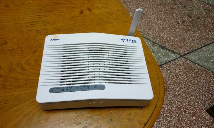 [路由器]光猫自带WiFi为何没人用，还要花钱买路由器？其中原因很真实！