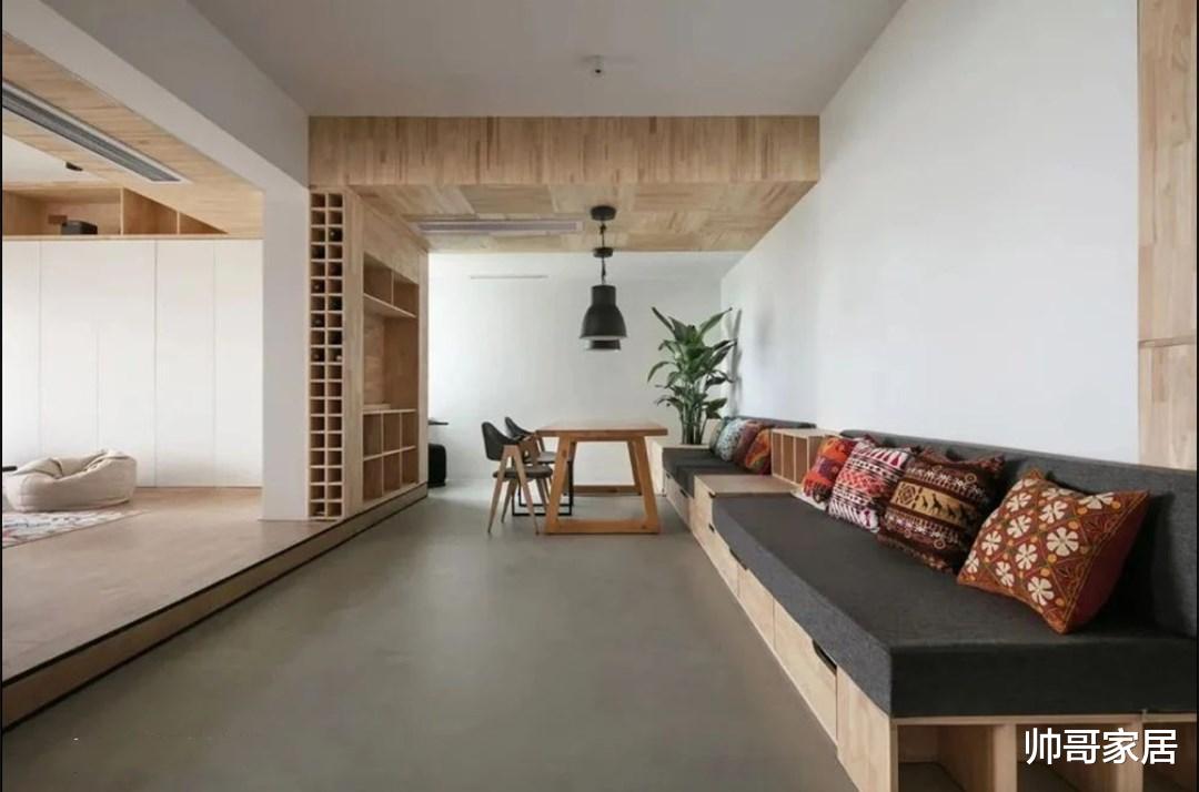 |客厅不要沙发不要电视，铺地台打柜子，打造休闲健身一体式空间！