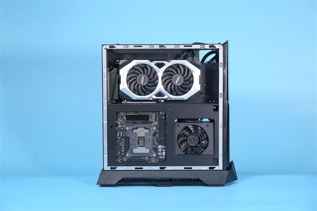 CPU|10L顶配主机散热比全塔还强！微星海皇戟X主机评测