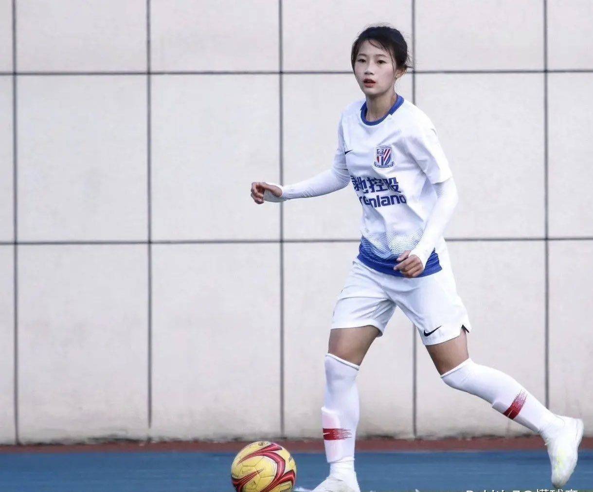 中国足协|当年美少女球员熊熙退役，让中国足协挨骂无数，现在她怎么样了？