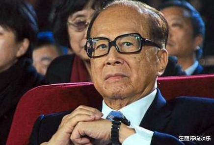 []1989年原配庄月明新年第1天去世，李嘉诚同年建造型诡异“月明楼”