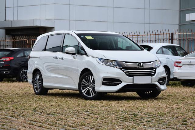 恒大|本田商务车来袭,2.0L+5.8L的油耗,极致舒适座椅的它价格很亲民