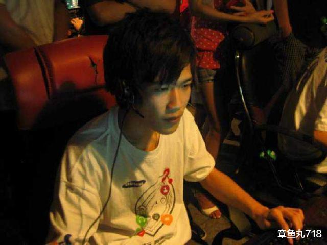 股市|DOTA2：进军股市后pis首开直播，表示裤衩还在而且赚到了钱