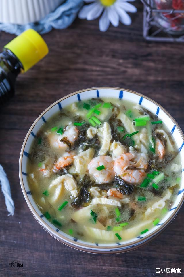 『鸡蛋』?明日夏至，有条件的话记得喝这碗汤，30块钱煮一锅，赛过喝骨头汤