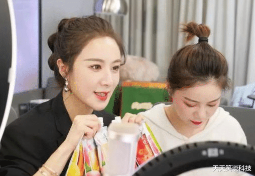 『电子商务』电商直播如此火热，到底是昙花一现，还是未来趋势？