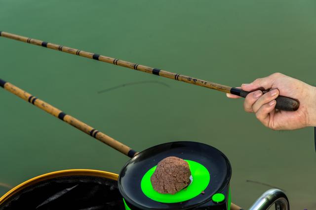 鲫鱼▲饵料用得好，才算真高手！十年钓龄高手讲爆护饵料配方，仅此一次