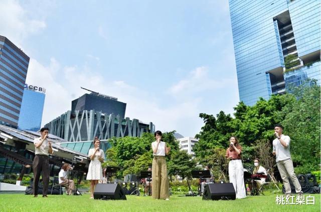 梁咏琪|一场线上演唱会集合了28万人，红了24年，还是人气依旧！