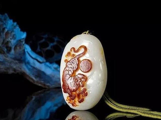 |如何给和田玉原石估价?影响和田玉原石有哪些因素?