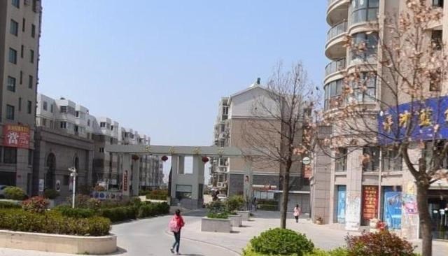 奇怪大世界 盐城一个小区：10多年前的“富人区”，如今却被戏称“平民区”