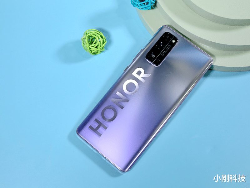 华为荣耀|从4399跌至3549元,华为麒麟990旗舰大跳水,还有屏幕指纹+90Hz!