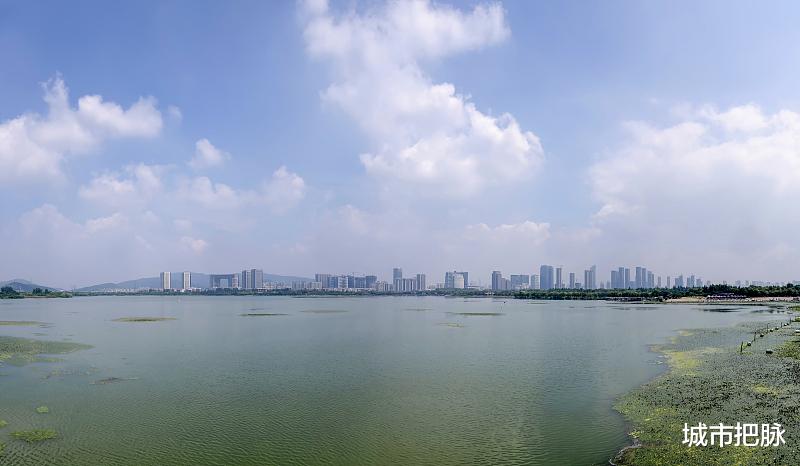 江苏首个收入破两万美金的城市，何以房价常年处于长三角洼地状态