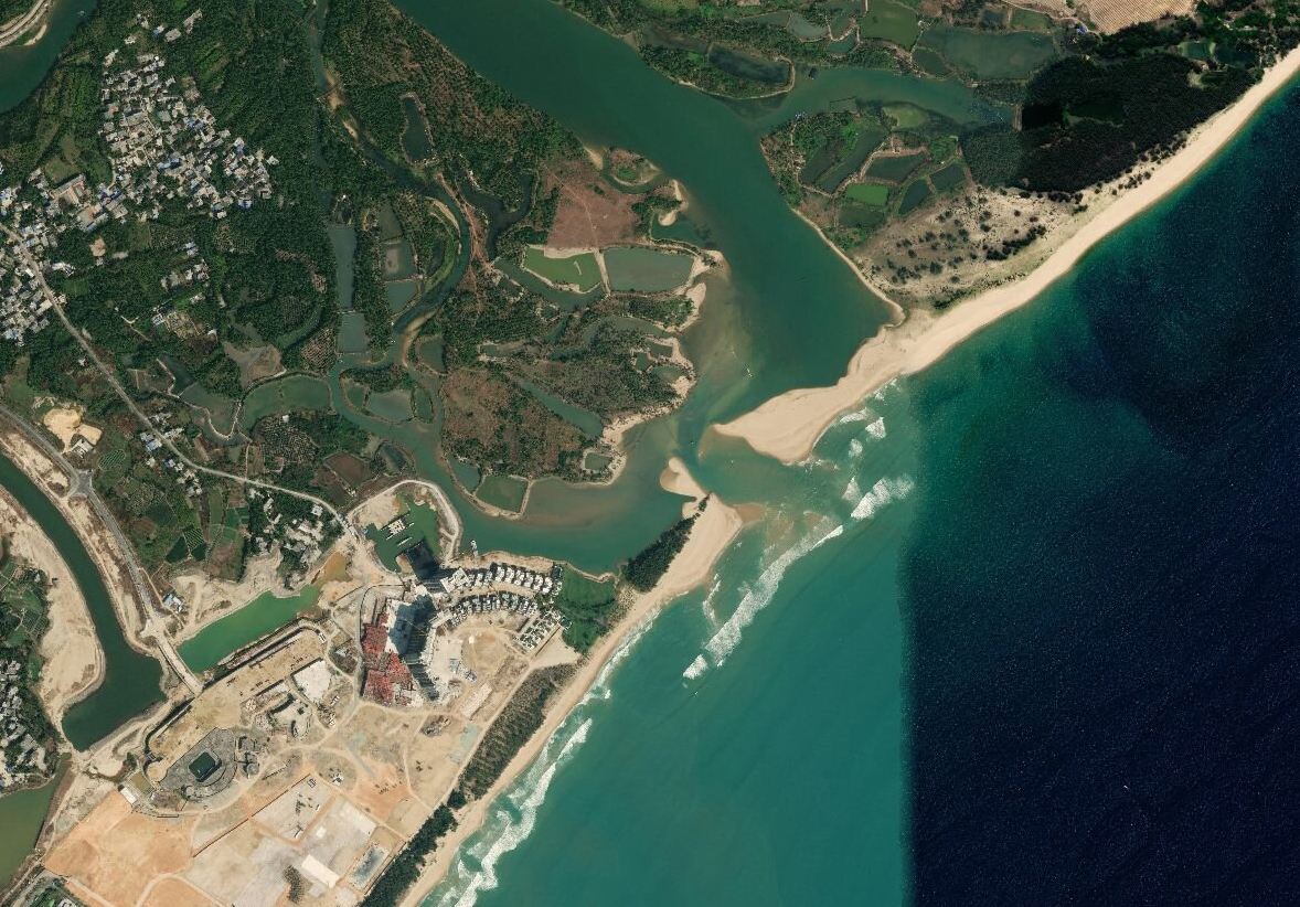 「荡口古镇」卫星航拍南海10大最美岛屿,蜈支洲岛排第一,您怎么看?