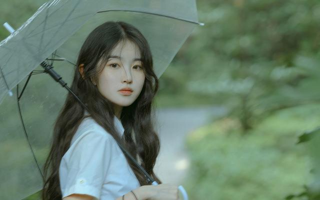 狮子座|下月初，再次相见，都红了眼，旧爱撩心，果断出击，重拾前情