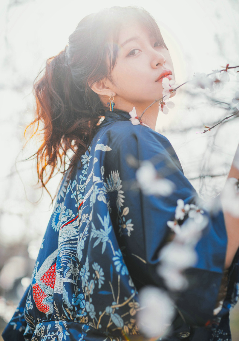 |韩系服红唇养眼唯美写真