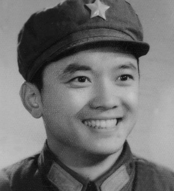 王刚|时隔14年，当年为60岁王刚生下一子的“娇妻”郑艳东，如今幸福吗