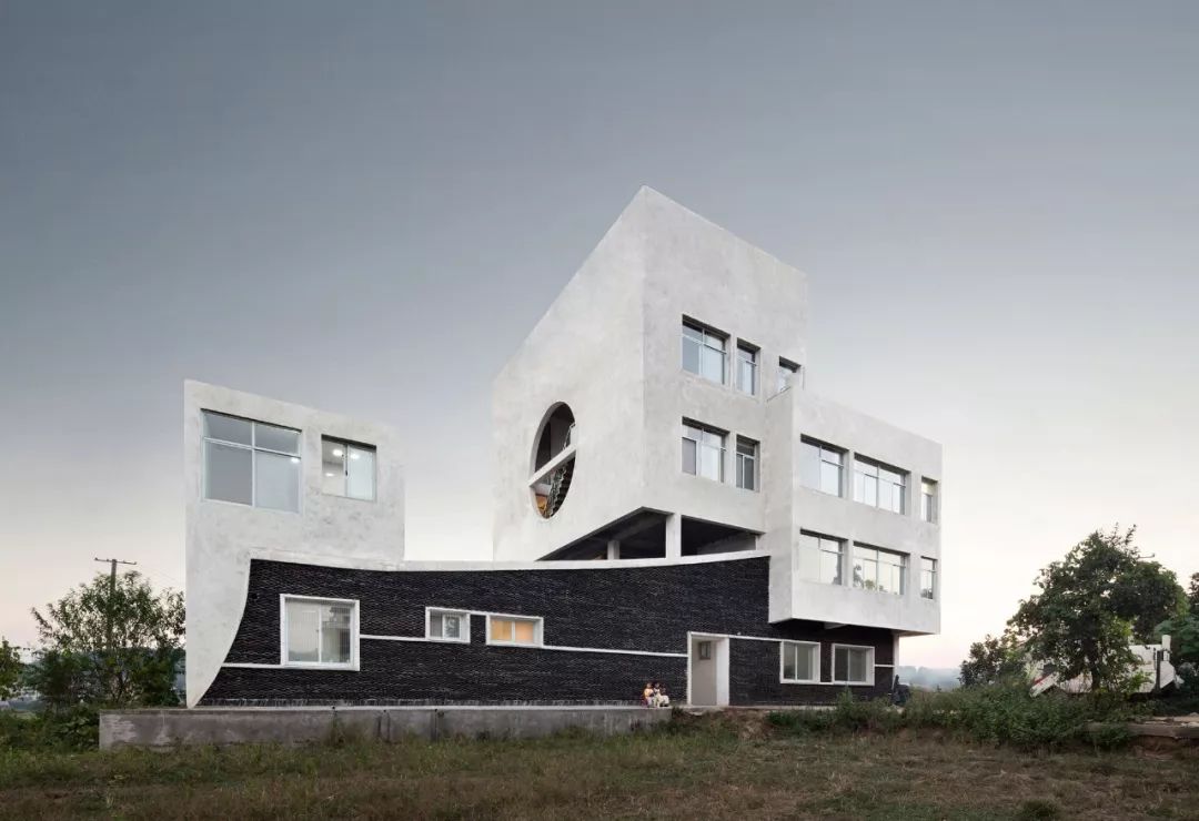 今年过年，如何让父母实现住房自由？三个年轻人用极低成本做到了