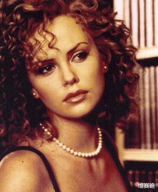 查理兹·塞隆|上天给了查理兹·塞隆逆天的颜值，但她却非要凭实力征服观众