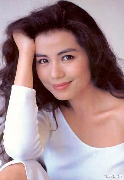 [向华胜]向华胜宠张敏9年到乍然分手，你以为花心断情，其实背后隐藏着秘