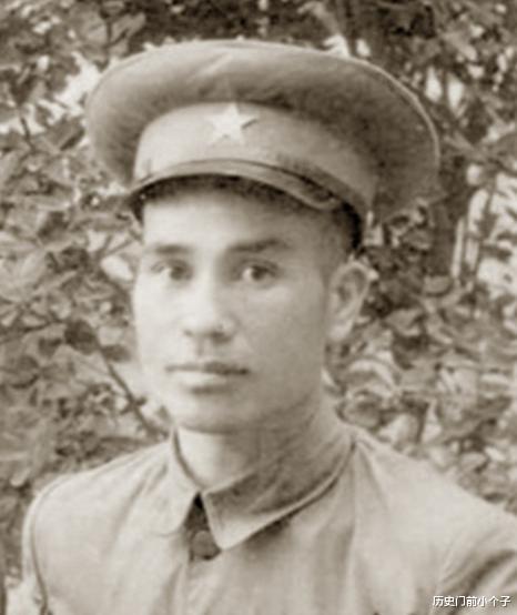 警卫员|他当了主席6年警卫员，12年后再相见，主席大笑：你的官不小嘛