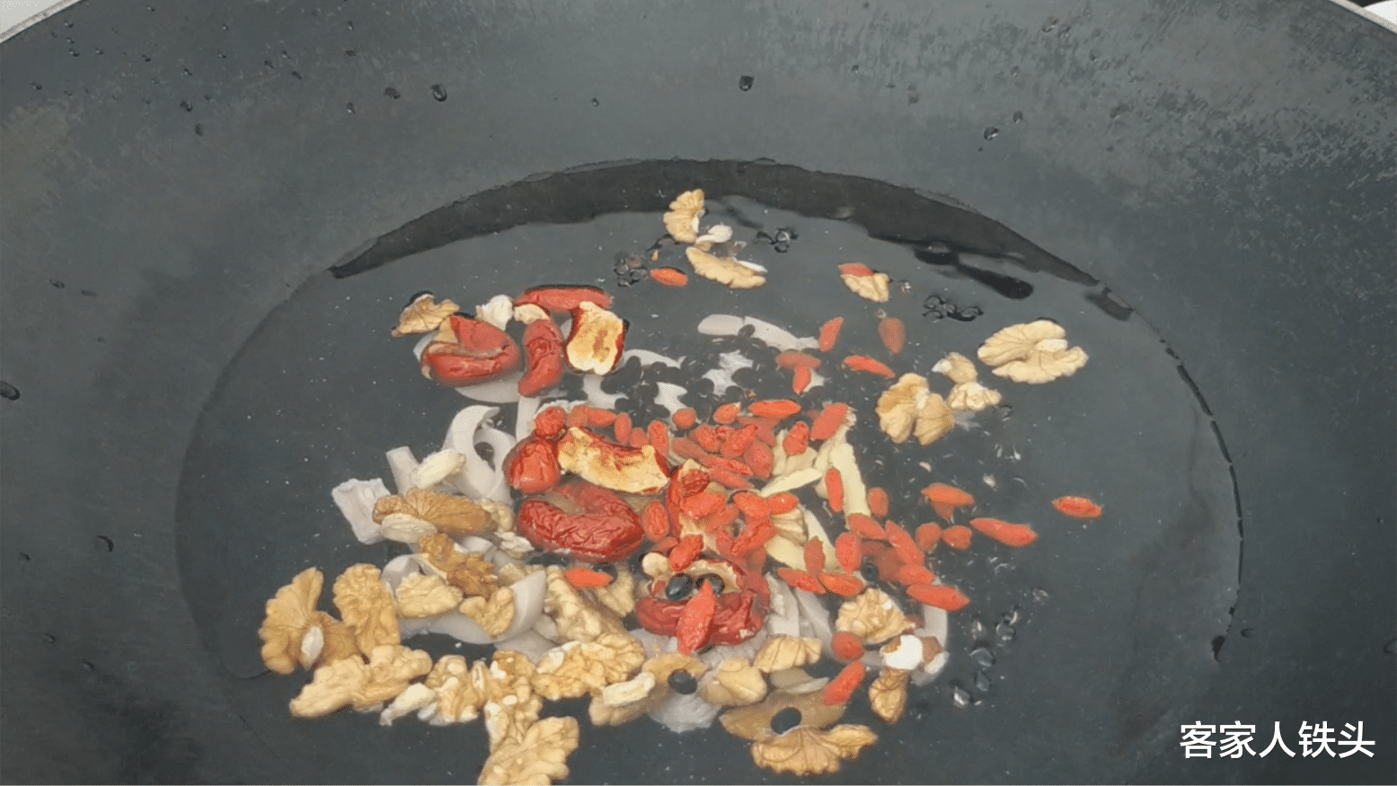 记忆力|孩子上学常炖这一锅汤,香浓美味好喝,常喝记忆好,孩子还爱喝!