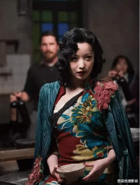 「杨幂」赵薇、杨幂到张子枫,历次四小花旦中,只有一位没有代表作,全靠颜值上位