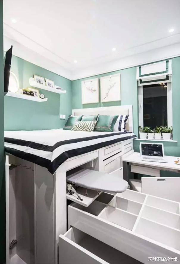 上海38㎡老房，再婚儿子和儿媳睡大房，让爷爷奶奶和孙子拼床睡！