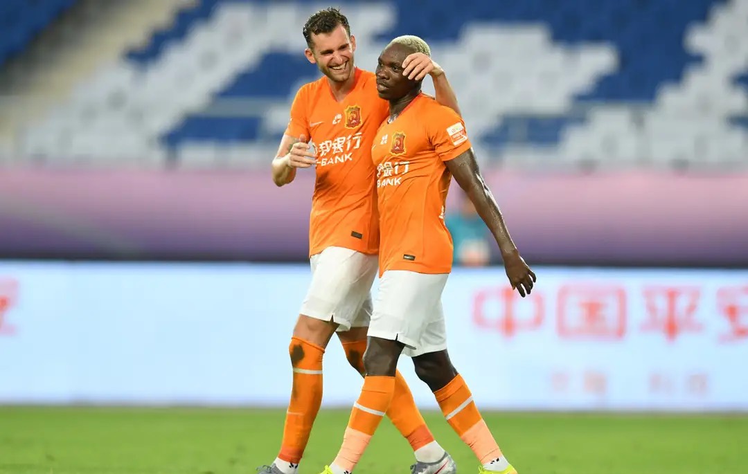 武汉卓尔|两国脚+双外援养伤，武汉卓尔依靠36岁外援进球？18日决战建业