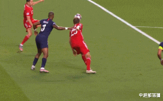 欧冠|凌晨5点，C罗好消息！拜仁锋霸无缘帽子戏法，错失欧冠66年神迹