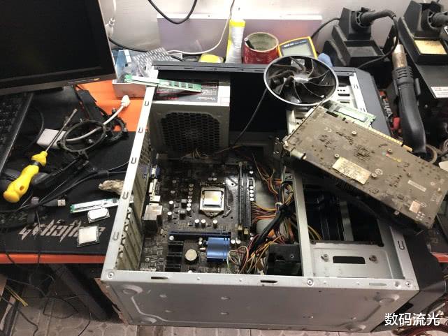 [主板]早上我去扔垃圾捡到一台破主机，被扔实在可惜，这是我走运了吗？