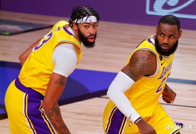 安东尼·戴维斯|火爆!克劳德挑衅詹姆斯,谁注意浓眉哥的举动,詹姆斯也被感动了