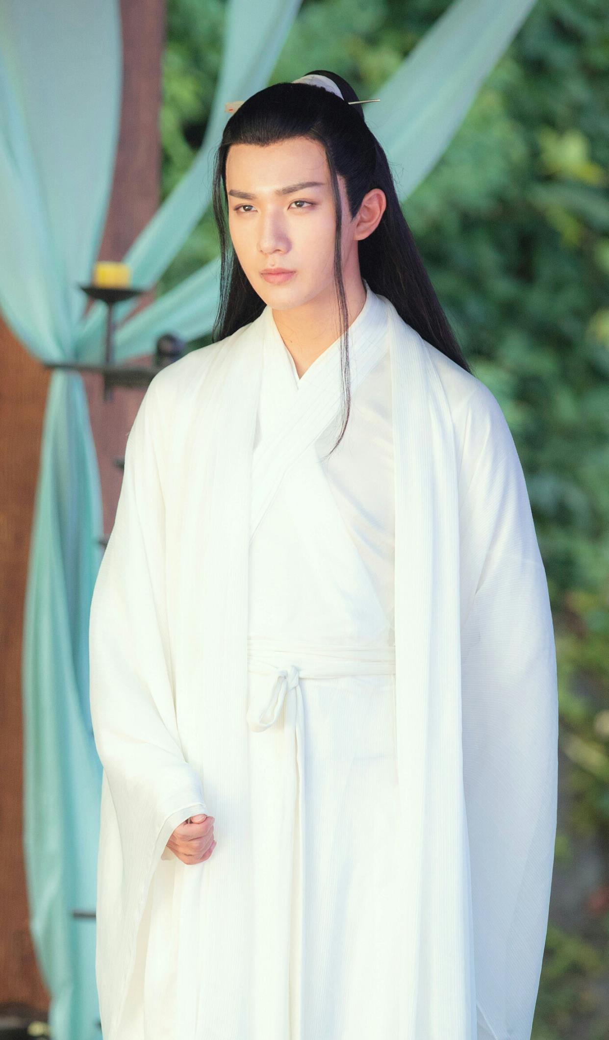 李宏毅|他曾是《变形计》中的纨绔子弟，如今成功出道，已成演艺圈新星！