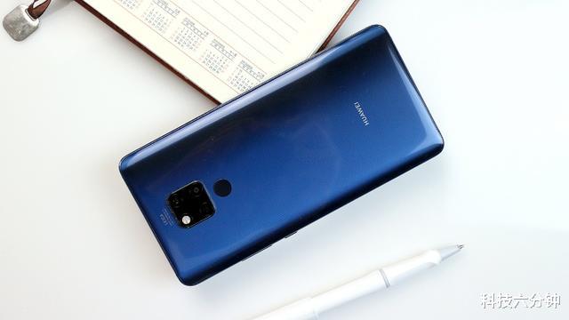 「5g手机」跌至4399元，八核CPU+256GB+5000mAh+30倍变焦，华为首款5G手机