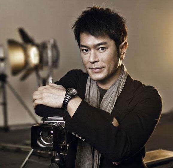 好声音|陈奕迅很久没收入，香港娱乐圈已没落？谢霆锋：香港已无明星