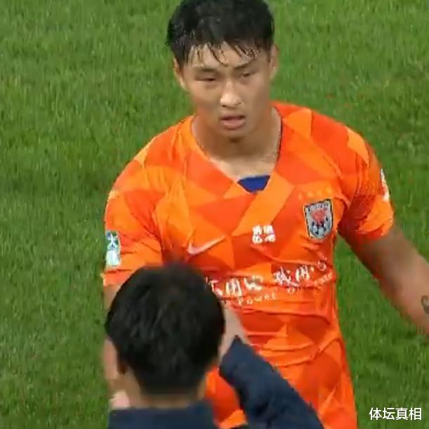 山东鲁能|鲁能疯狂轮换的背后,李霄鹏给替补席留了俩奇兵——6轮制造5球