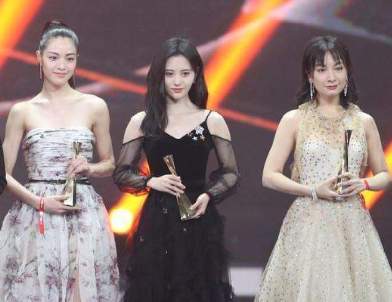 #吴昕#为啥男人都喜欢体表仪态美的,鞠婧祎吴昕同框,大伙全明白了