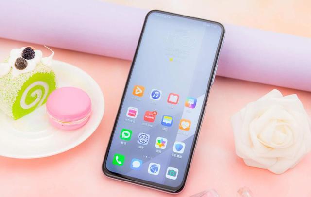 华为荣耀|内行人都会推荐的三款华为千元机，颜值高性能好，高配低价够良心