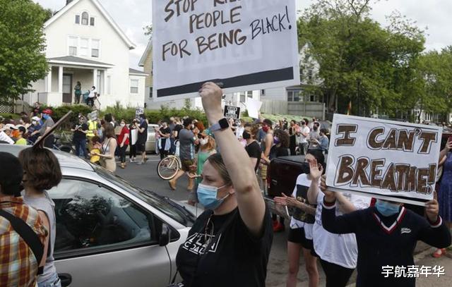 「特朗普」特朗普：我们不允许美国进一步陷入无法无天无政府状态和混乱