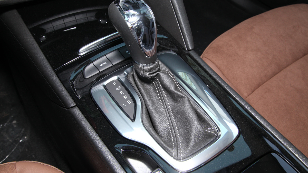 『别克君威』预算16万，先试大众速腾，再开别克君威，车主：买什么车心里有数了