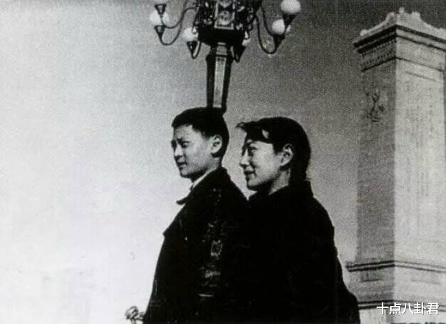 许佳琪:王晓棠的传奇人生:从女明星到女将军,中年丧子,今年86岁了