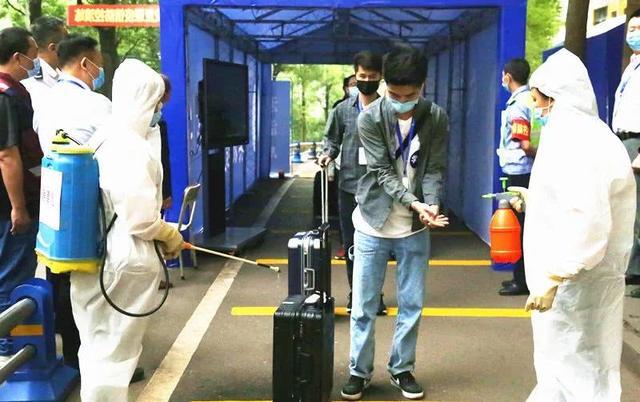 南京|省教育厅最新通知:即日起师生不得外出,还有个坏消息,家长慌了