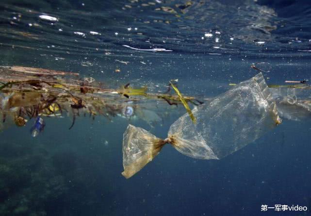 『蛟龙号』我国深海装备下水，从3850米海底传回照片，西方国家开始紧张起来